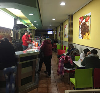 King Doner Kebab. Avenida de Segovia. Comedor.