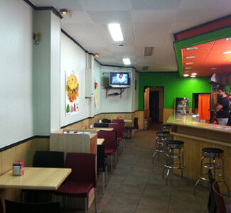 King Doner Kebab. Calle Tudela. Valladolid. Comedor.
